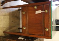 A George III mahogany bedside table and an Edwardian jardiniere stand W.41cm and 32cm