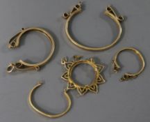 Five assorted cameo/brooch mounts including four 9ct gold and one yellow metal.