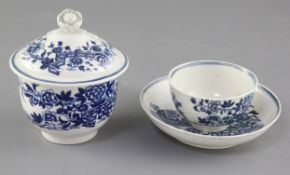 A Worcester fence pattern teabowl and saucer, and a similar sugar bowl and cover, c.1770, 12.5cm and