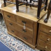 An Edwardian satin walnut chest W.91cm.