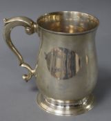 A QEII silver baluster mug, London 1964