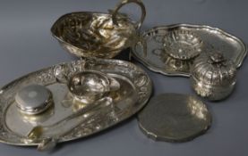 A German 800 standard oval tray, a 900 standard box and cover and seven other items including