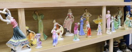 A collection of 1930's ceramic figurines