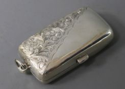 A George V engraved silver twin compartment sovereign case, Birmingham, 1911, 53mm.