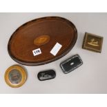 Four various snuff boxes, including Sorrento marquetry and lacquer, together with a small inlaid