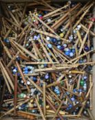 Approx 555 mixed wooden 19th century and later lace bobbins