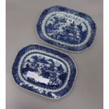 Two blue and white Chinese export oval platters W.19cm x D.21cm