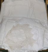 A quantity of lace and linen