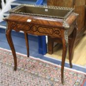 A Louis XV style banded and inlaid table fleurs W.75cm