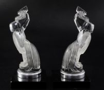 Serre livres Coq Houdan/a pair of Proud Cock bookends by René Lalique, introduced on 30/4/1929, No.