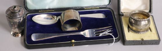 A cased George V silver christening trio, Walker & Hall, Sheffield, 1922/3, a silver napkin ring and
