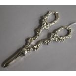 A pair of George VI silver grape shears, Atkin Brothers, Sheffield, 1939, 16.2cm.