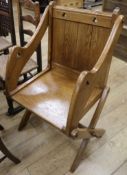 A Victorian pine Glastonbury chair