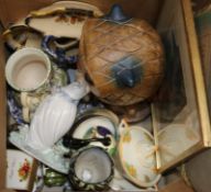 A quantity of mixed collectables