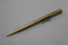 A 1920's engine turned 9ct gold propelling pencil by Sampson Mordan & Co, 11.2cm.