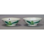 A pair of Chinese famille rose cockerel bowls diameter 17cm