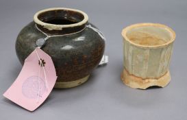 A Chinese Song dynasty Qingbai pot and an early Thai pottery jar