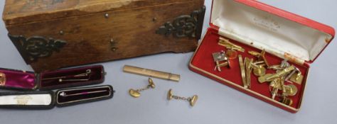 A pair of early 20th century 9ct gold cufflinks, three stick pins, a Vickery pencil and other