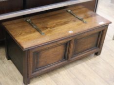 An Oak coffer W.88cm