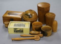 A collection of treen and Mauchlinware