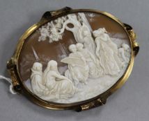 A yellow metal mounted oval cameo brooch, 70mm.