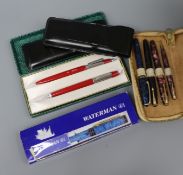 A Parker Vacumatic and other pens and cases