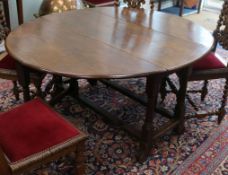 An early 18th century oak gateleg table W.140cm