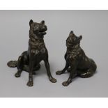 Two 20th century bronze dogs tallest 13cm