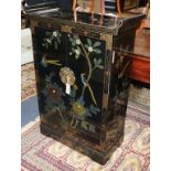 A Chinese lacquer cabinet W.71cm