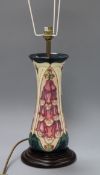 A Moorcroft lamp height 33cm incl. stand