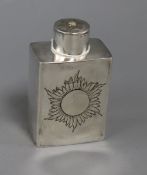 A late Victorian silver tea caddy, Atkin Brothers, Sheffield, 1895 11.2cm.