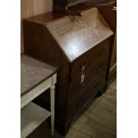 An Edwardian inlaid mahogany bureau W.78cm