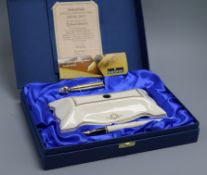 A Shaeffer Limited edition pen desk set