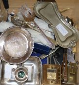 A quantity of mixed metal collectables