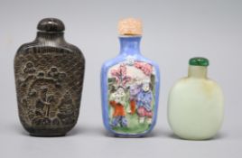 Three assorted Chinese snuff bottles tallest 9cm