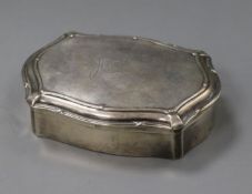 A George V silver trinket box by Henry Matthews, 11.5cm.