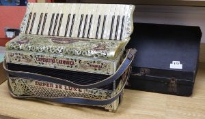 A La Monia Stradella Super Deluxe piano accordian