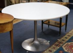 A Saarinen dining table W.120cm