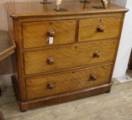 A Victorian mahogany chest of drawers W.104cm