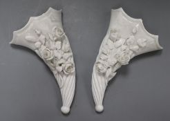 A pair of Victorian white glazed porcelain floral encrusted cornucopia wall pocketsex Congelow