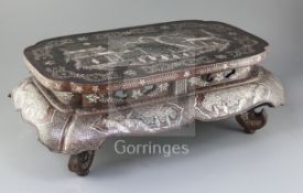 A Chinese Ryuku Islands lacquer and mother of pearl small Kang table, 17th/18th century, the top and