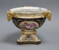 A Regency English porcelain pot pourri height 19cm