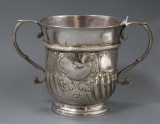 A George II silver tw handled porringer, Gabriel Sleath, London, 1731, 13.8cm, 15 oz.