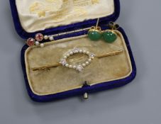 Two pairs of earrings and a pearl and diamond chip brooch.