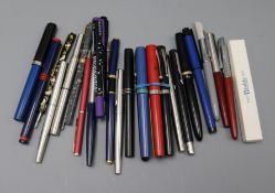 A quantity of mixed fountain pens