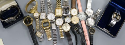 A collection of assorted wrist watches including Seiko & Rotary.