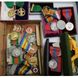 A collection of WWI and WW2 general service medals and other medals, etc.