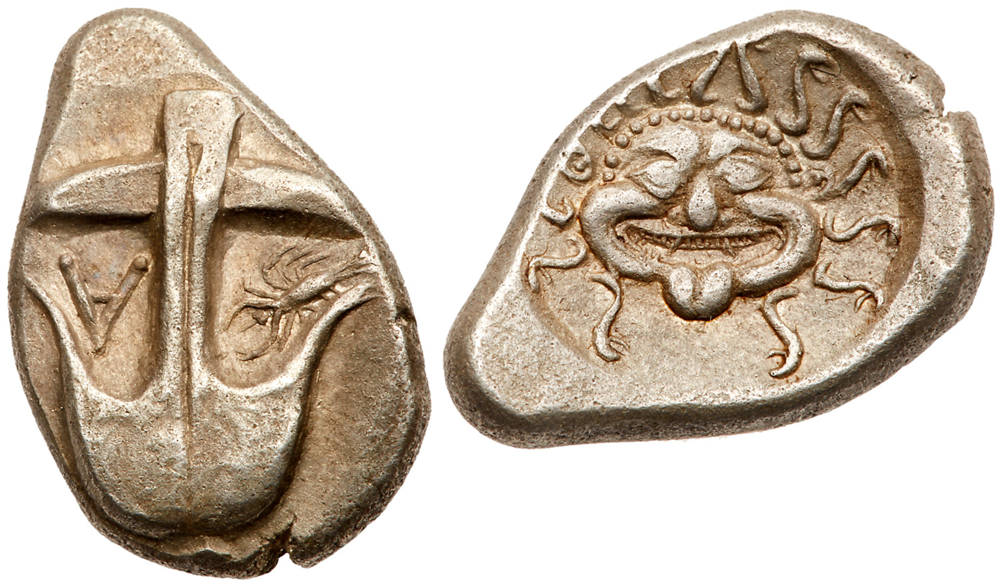 Thrace, Apollonia Pontika. Silver Drachm (3.42 g), late 5th-4th centuries BC. Upright anchor;