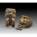 Zwei anthropomorphe Gefäße. Zwei anthropomorphe Gefäße. Manteno, 1000 - 1500 n. Chr. a) L ca.