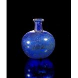 Bauchige Flasche. Bauchige Flasche. Römisch, 1. - 2. Jh. n. Chr. H 10,4cm. Apfelförmiges Gefäß aus